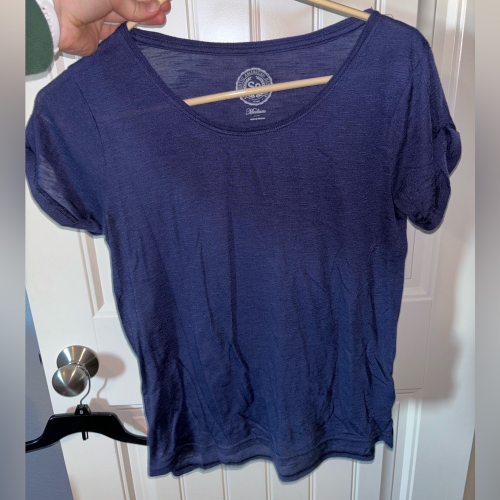 SO Women’s Blue Casual Tee size medium
